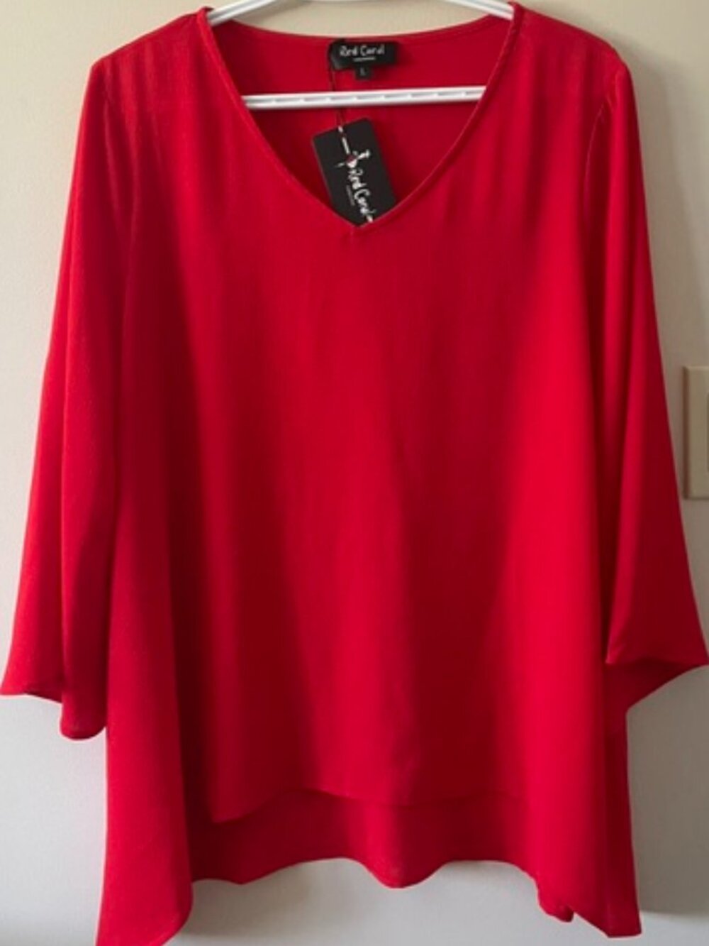 Red Coral Flowy  Top Red Lng Slved Top Sz L NWT